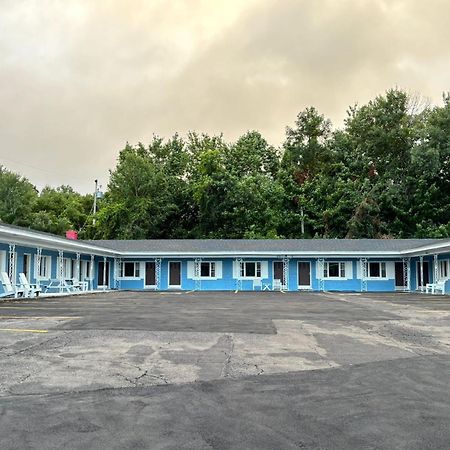 Stiles Motel Hill View Вудсток Экстерьер фото