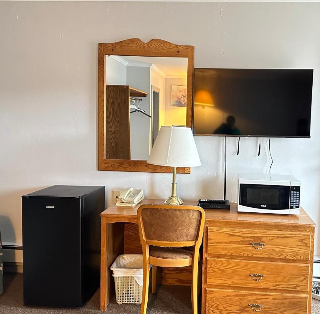 Stiles Motel Hill View Вудсток Экстерьер фото