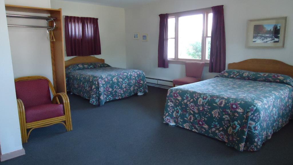 Stiles Motel Hill View Вудсток Экстерьер фото